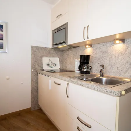 Lord Nelson 518 Apartment *